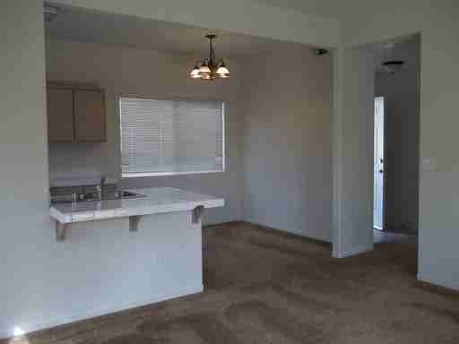 1225 W Spruce Ave - Photo 3 of 11