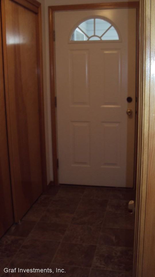 Cambridge 204 S. 81st Ave. - Photo 2 of 6