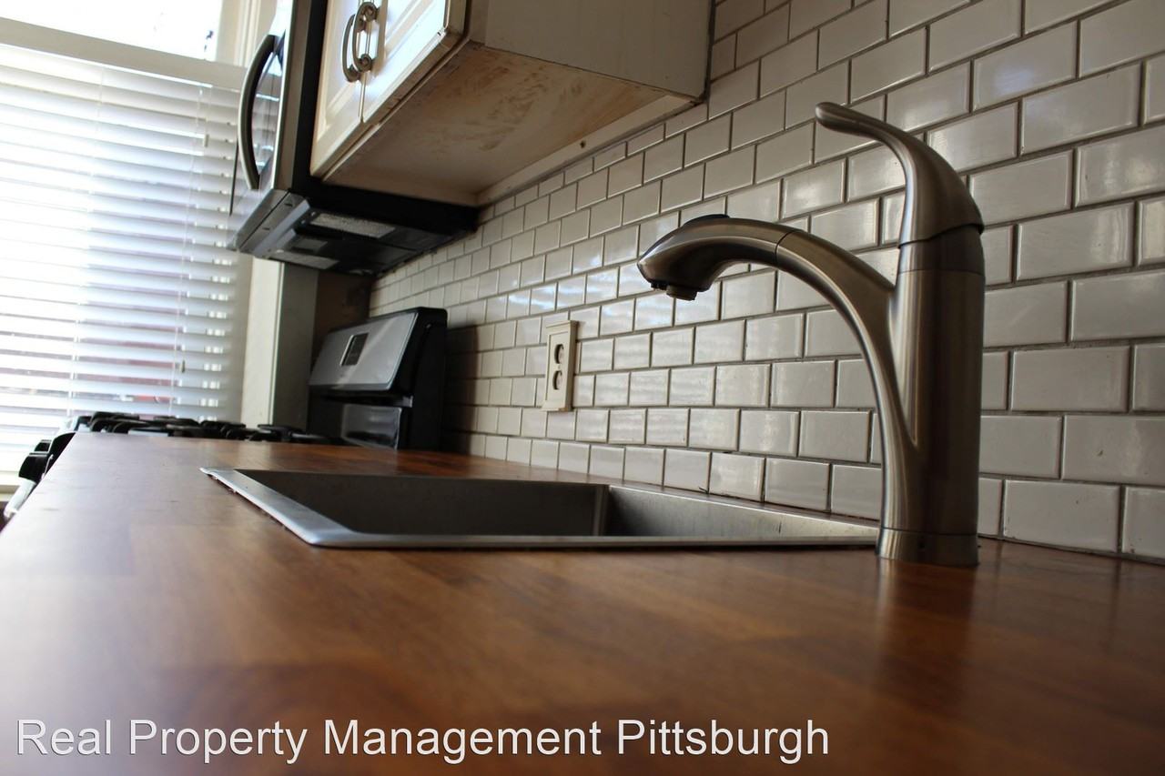 1305 Allegheny Ave. - Photo 3 of 10