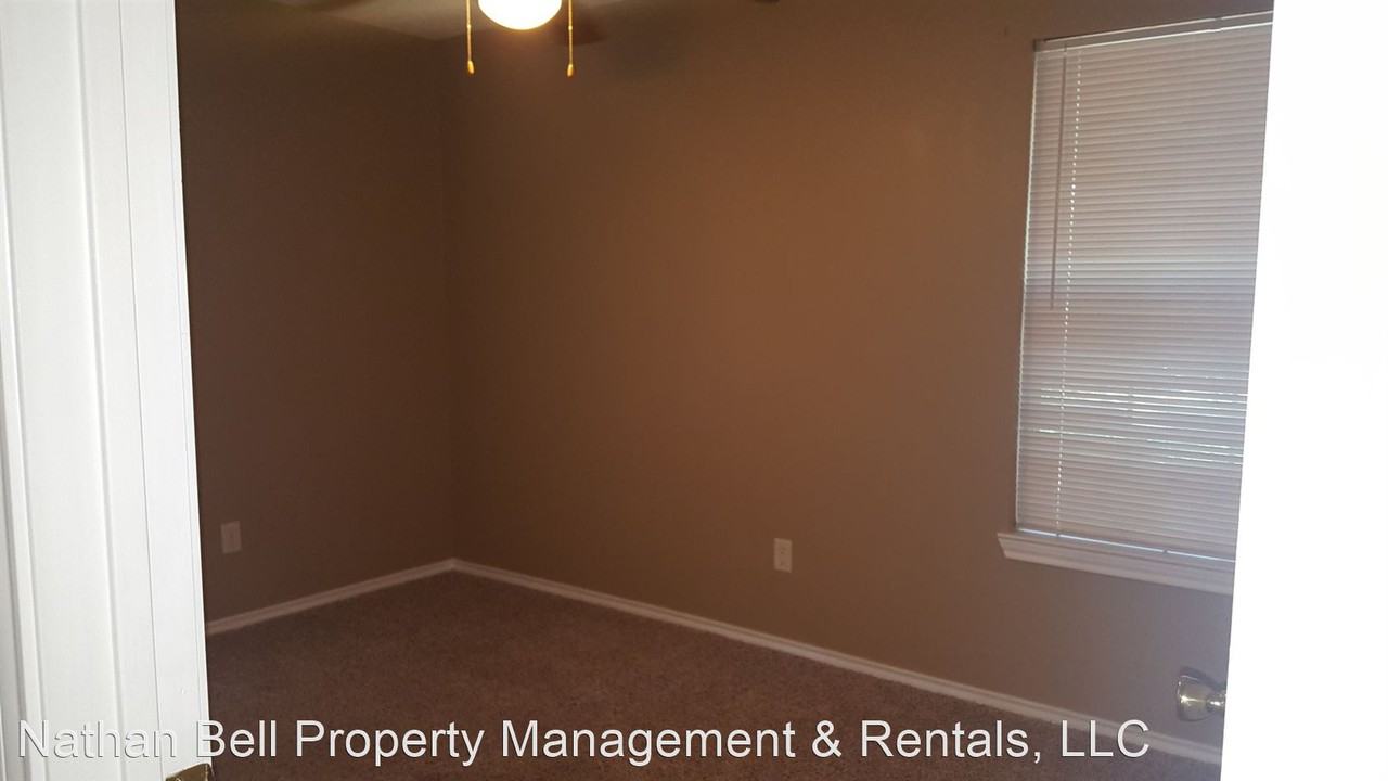 355 Cornell Dr - Photo 3 of 6