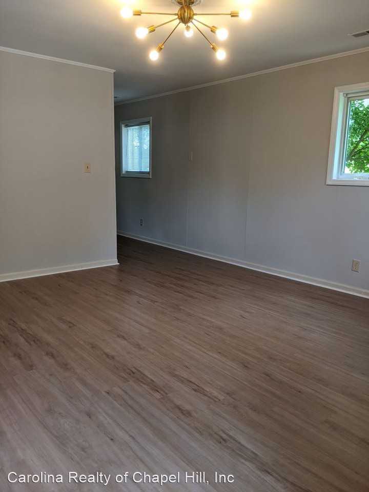 112 Crest Street - Photo 2 of 8