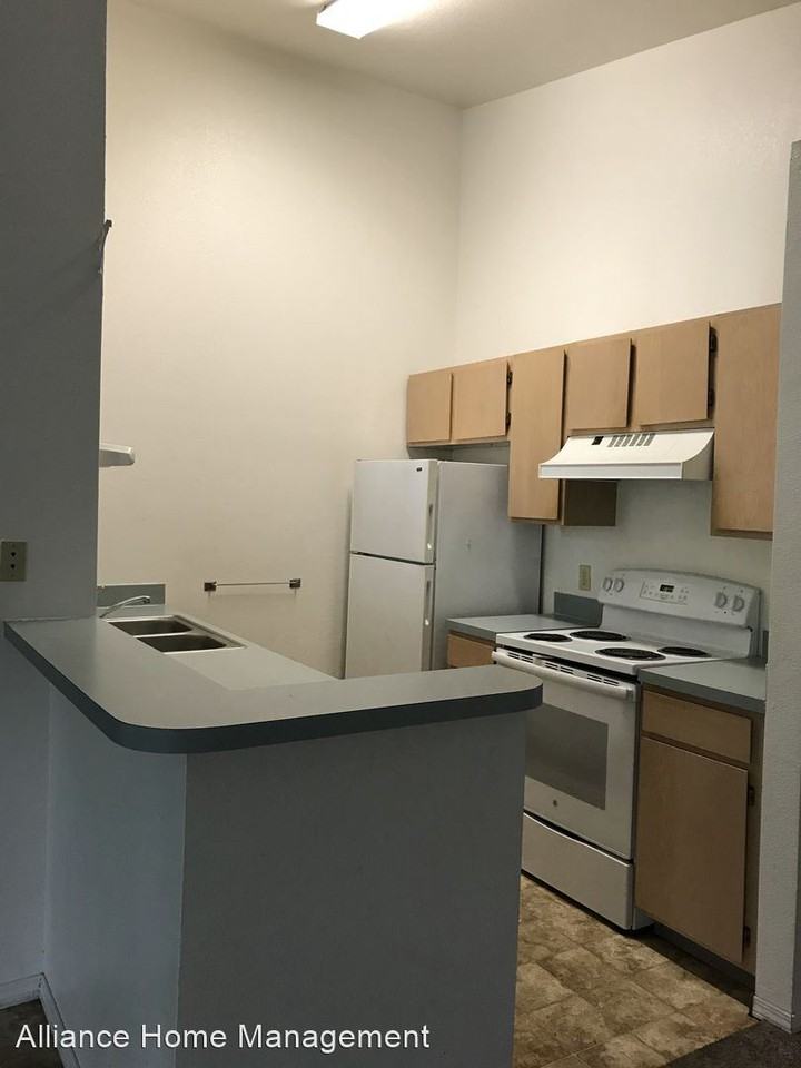 628 Deer Meadow Ct. - Photo 3 of 9