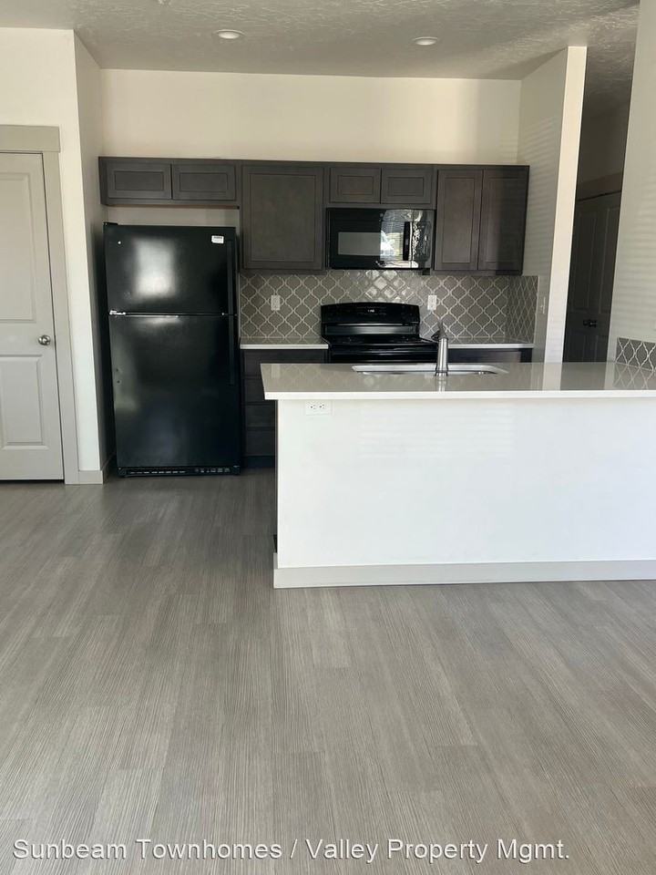 810 W. Backpack Ln - Photo 3 of 14