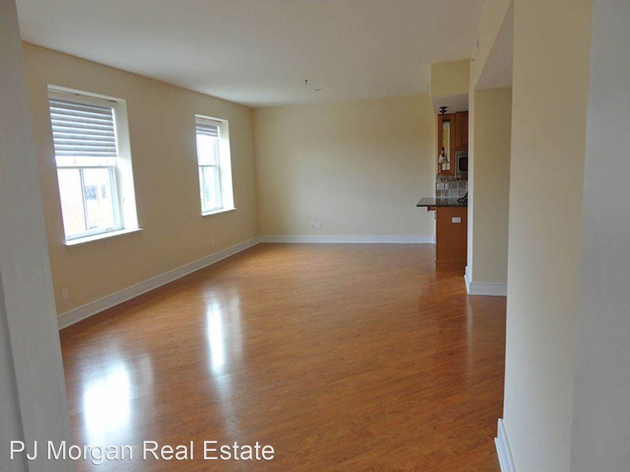 1403 Farnam St #402 - Photo 3 of 8