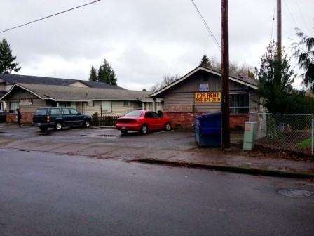 162 25th St NE - Photo 2 of 21