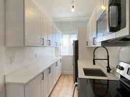 featured image of 230 Walnut St #24