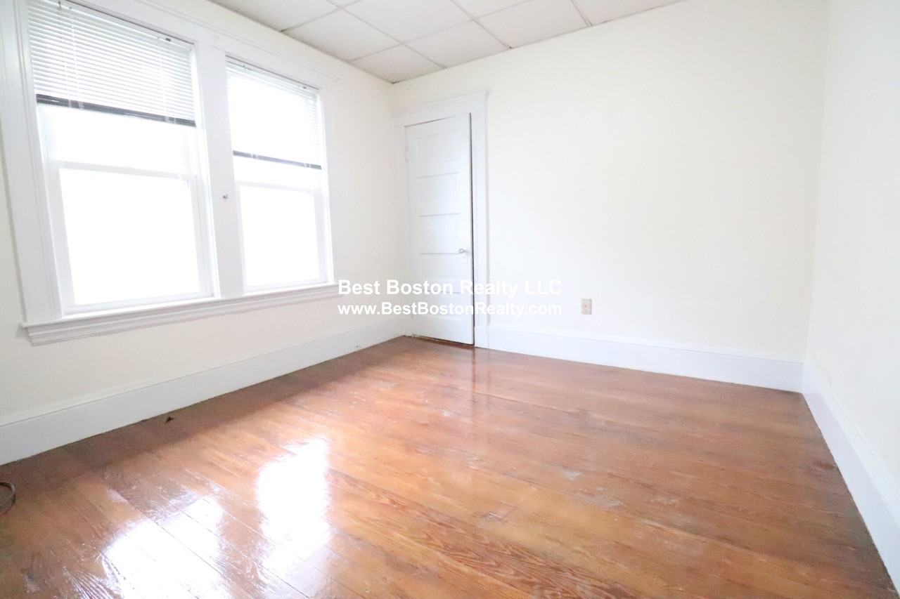 268 Boston Ave #B - Photo 6 of 10