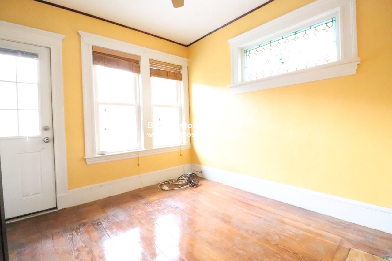 268 Boston Ave #B - Photo 7 of 10