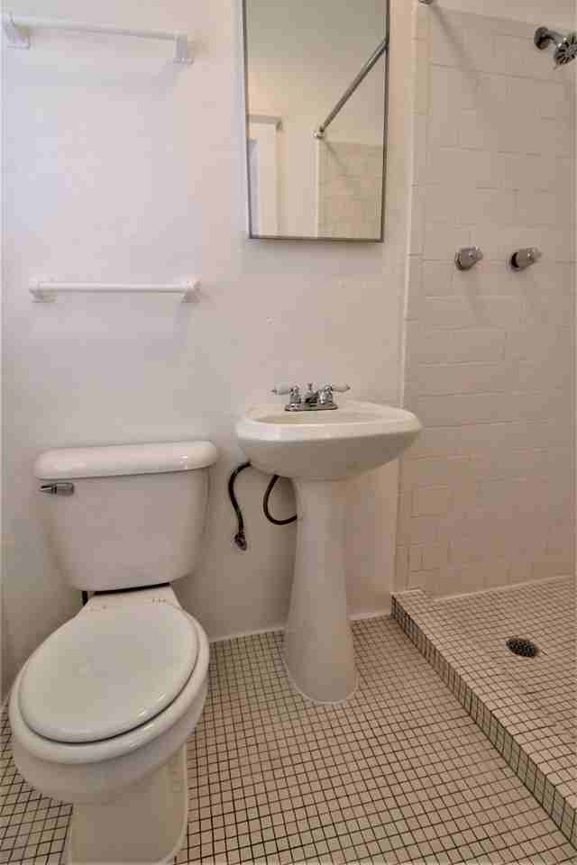 317 E Bannock St #3 - Photo 5 of 10