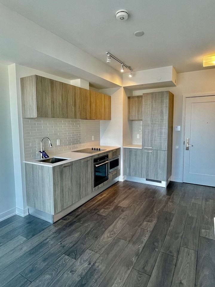 3 Gloucester St #1703