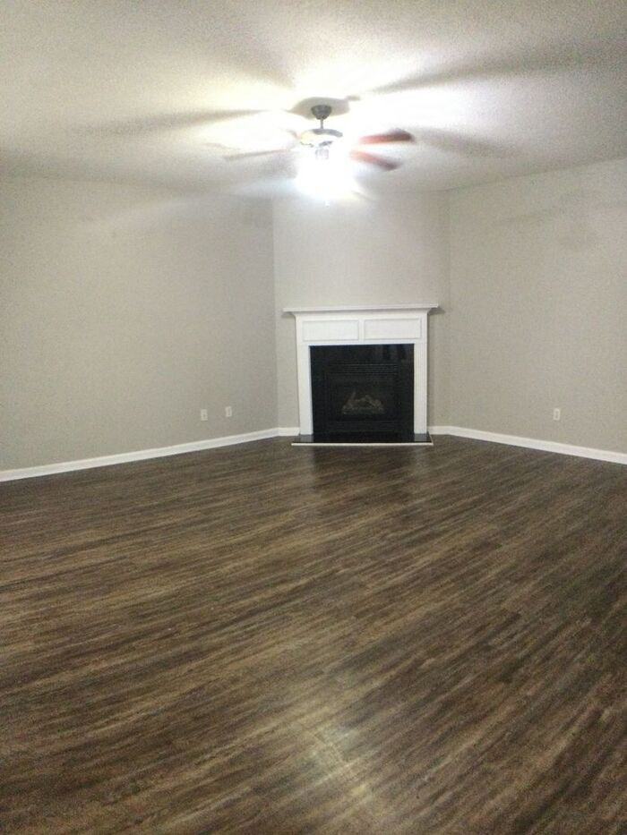 126 Seabreeze Trl - Photo 2 of 27