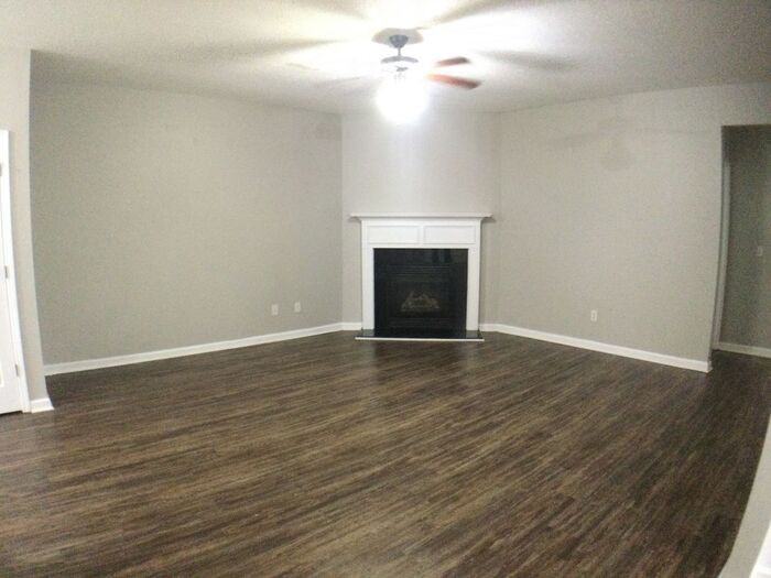 126 Seabreeze Trl - Photo 3 of 27