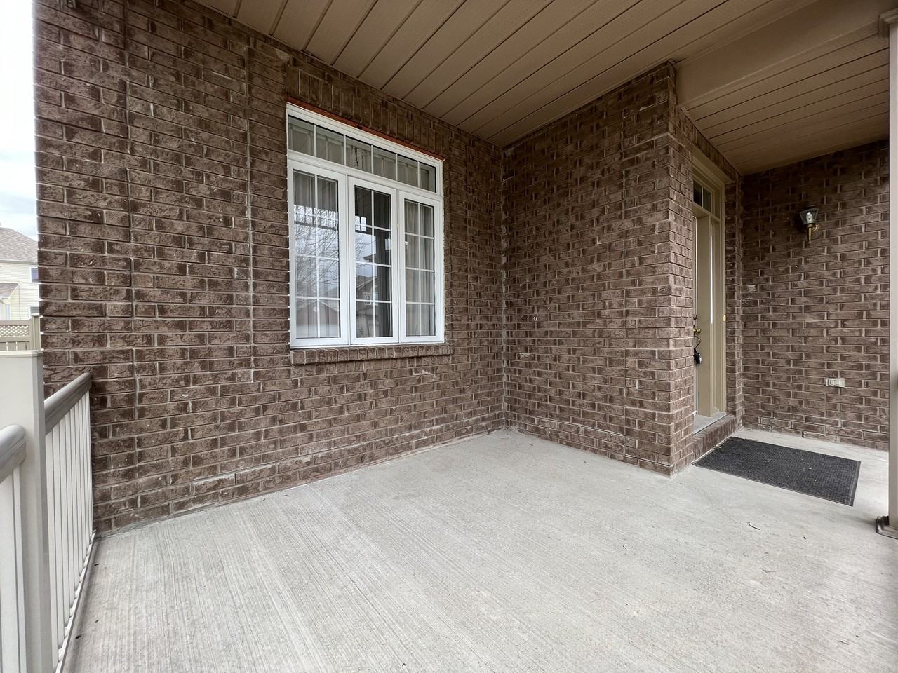 9 Bondar Way - Photo 3 of 41