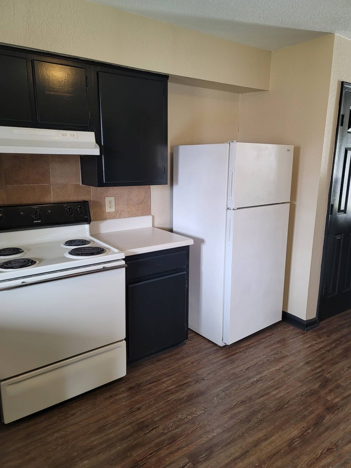 1101 Vaugine St #1101A - Photo 7 of 22