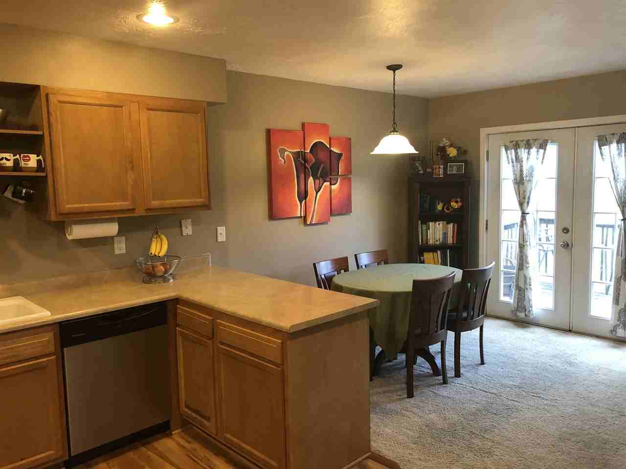 2020 Grandview Dr #1 - Photo 5 of 24