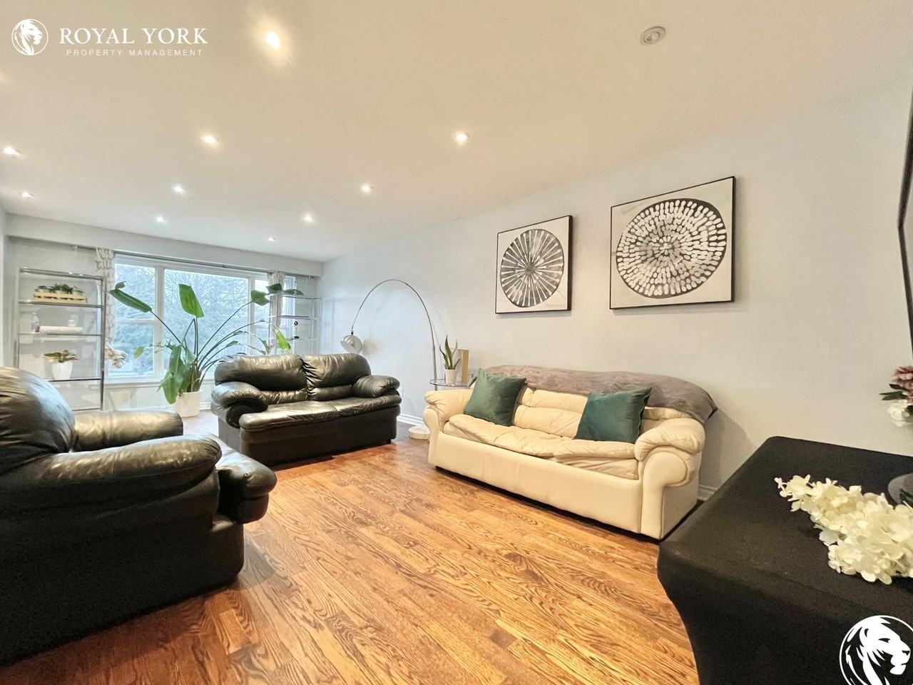 0 Hildenboro Sq - Photo 3 of 37