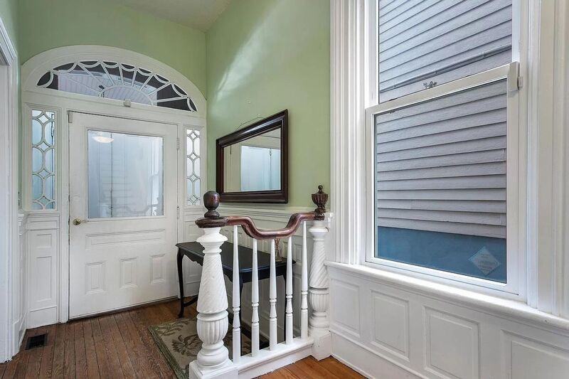 2107 E Broad St - Photo 3 of 17