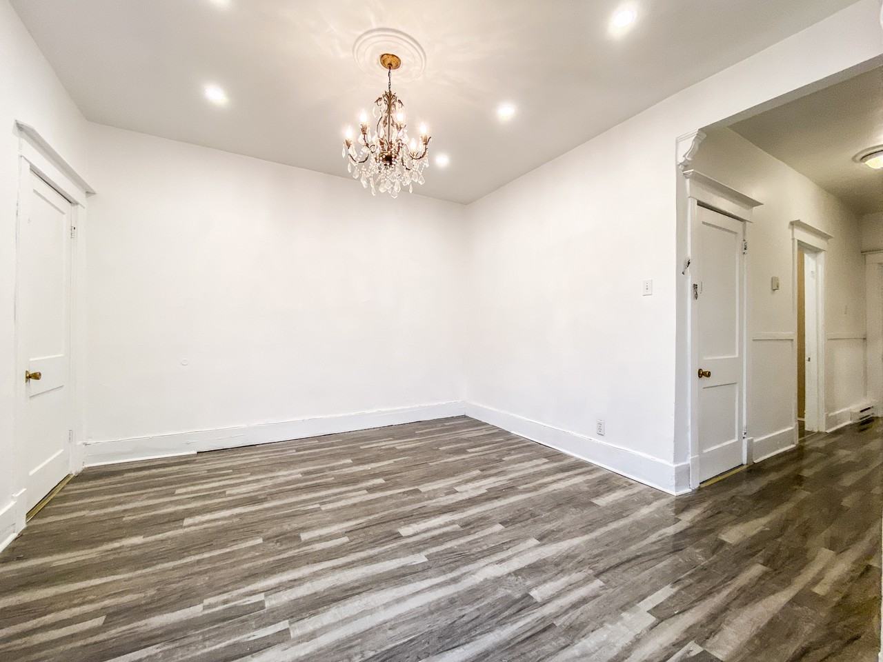 744 Avenue Querbes - Photo 2 of 14