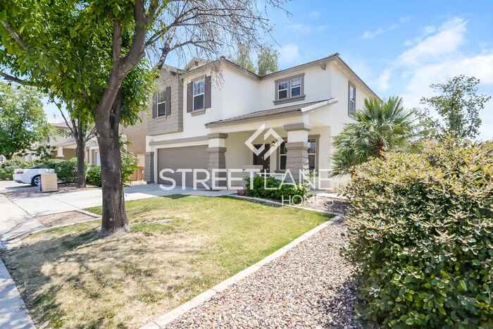 10617 E Obispo Ave - Photo 2 of 15
