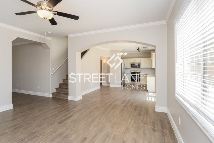 10617 E Obispo Ave - Photo 3 of 15