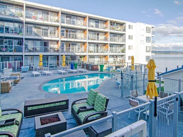 538 Lakeside Ave S - Photo 5 of 16