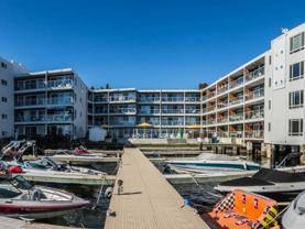 538 Lakeside Ave S - Photo 1 of 1