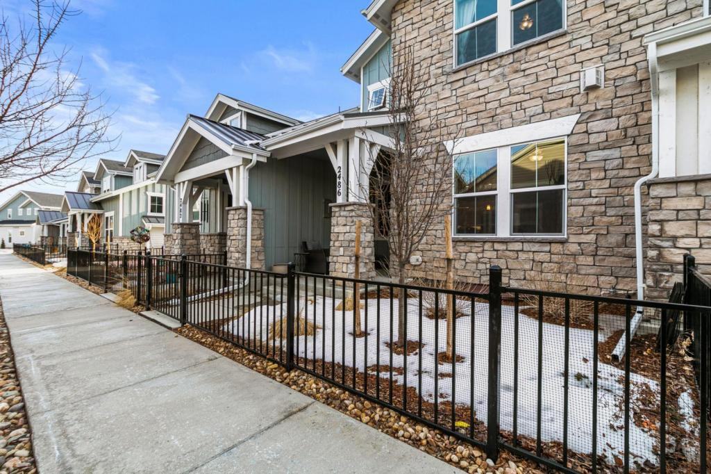 2486 Trio Falls Dr - Photo 2 of 31