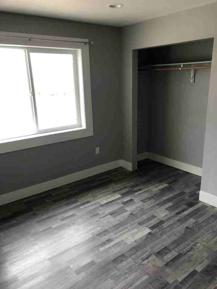295 E A St #1 - Photo 4 of 5