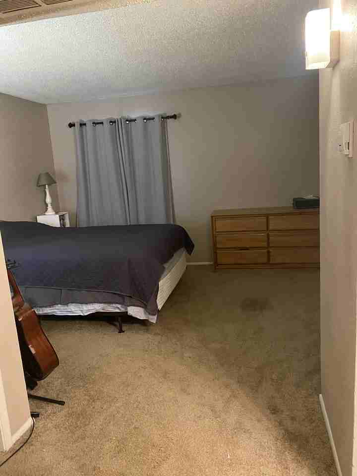 14329 Oakridge Cir #100 - Photo 2 of 8