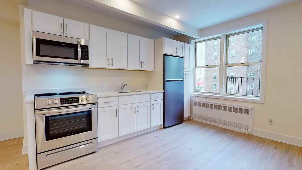 8841 20th Ave #3G - Photo 2 of 6