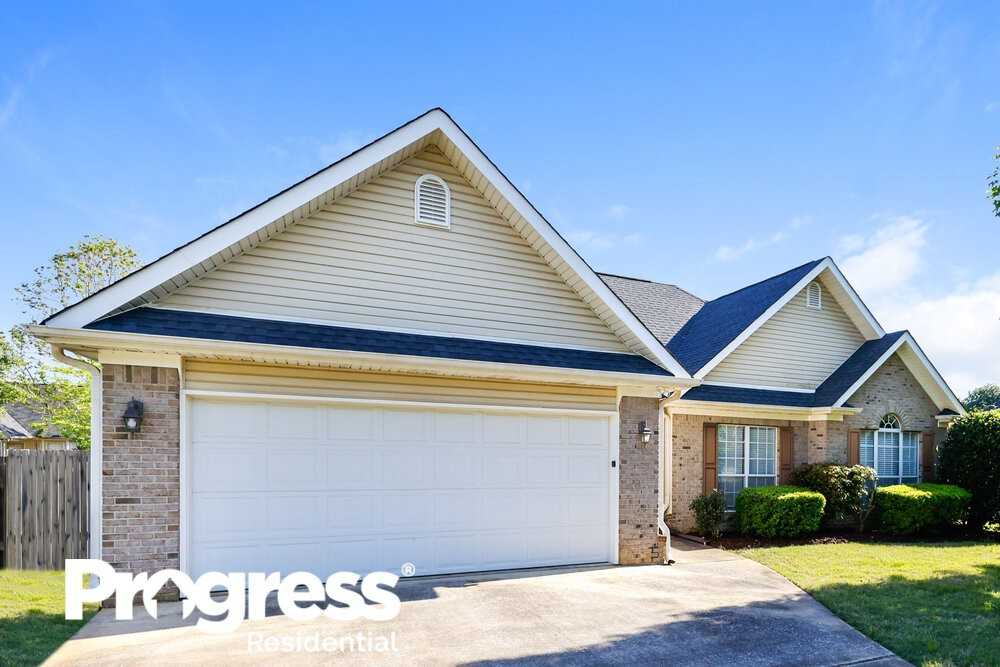 212 Silver Creek Pkwy - Photo 3 of 21