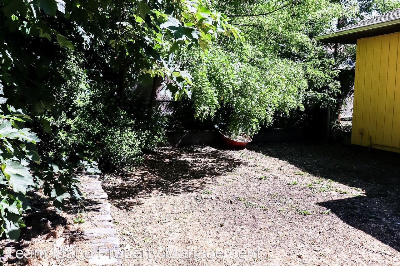 616 South Harrison - Photo 2 of 25