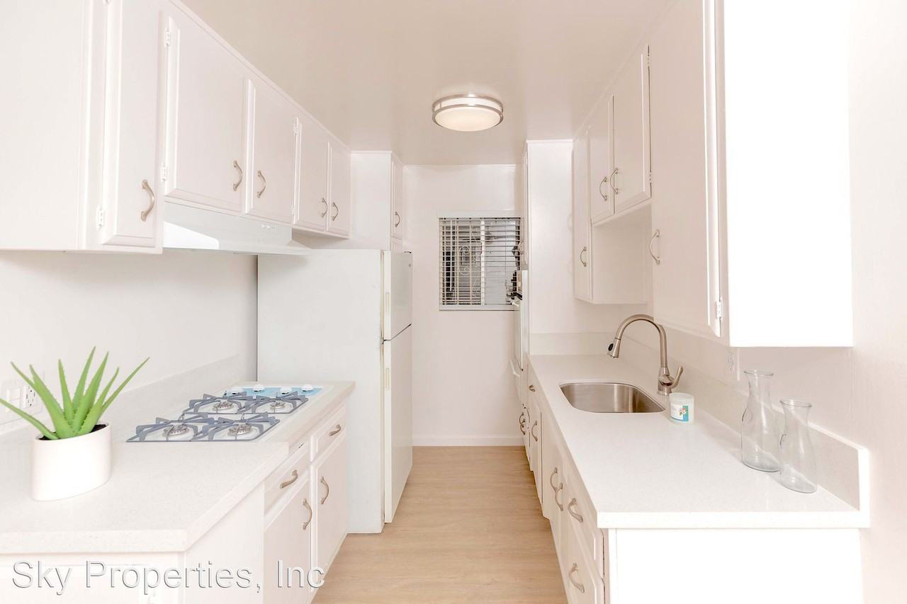 1441 N Vista St - Photo 2 of 22