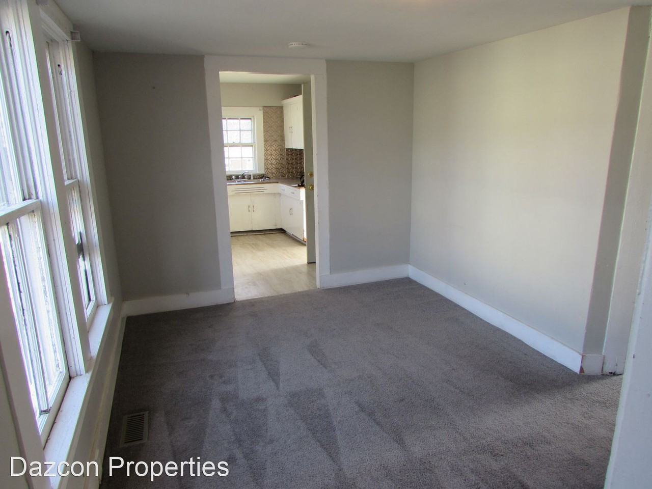 354 N Oakland Ave - Photo 3 of 9