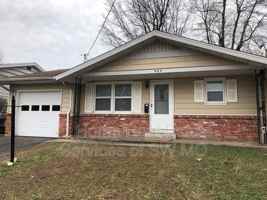featured image of 924 W Woodridge St