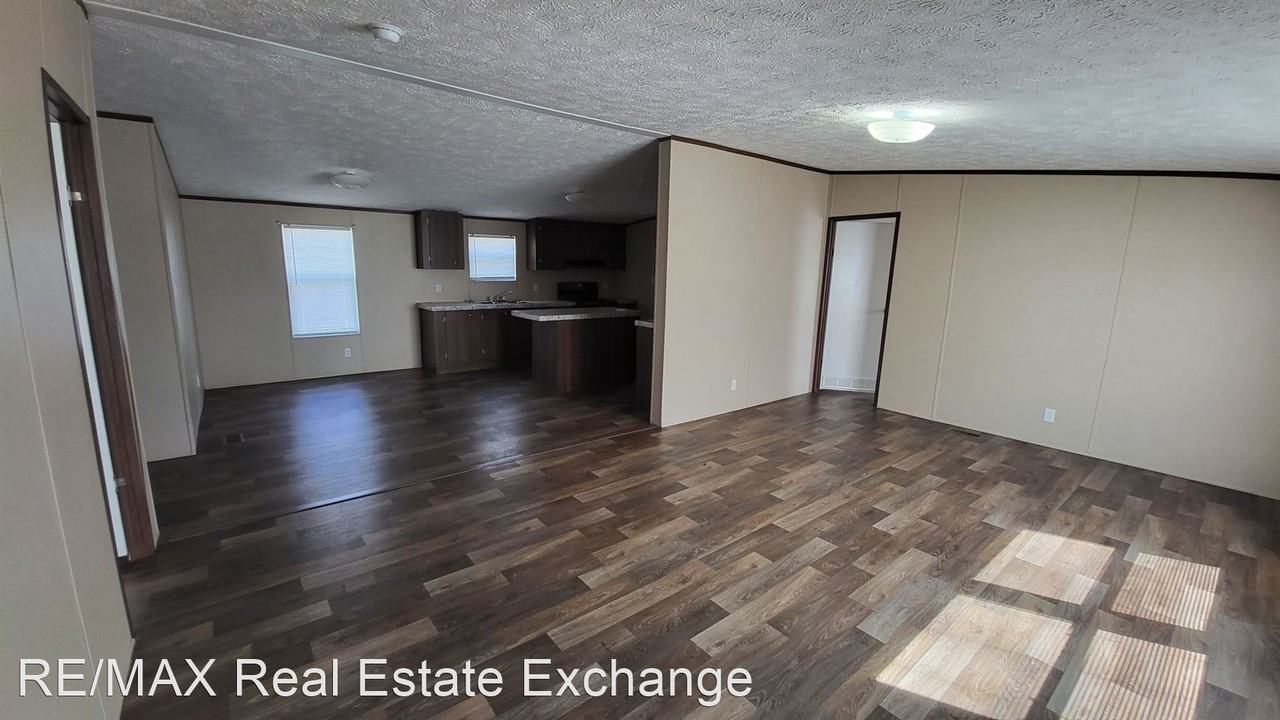 257 Burns Rd - Photo 2 of 11