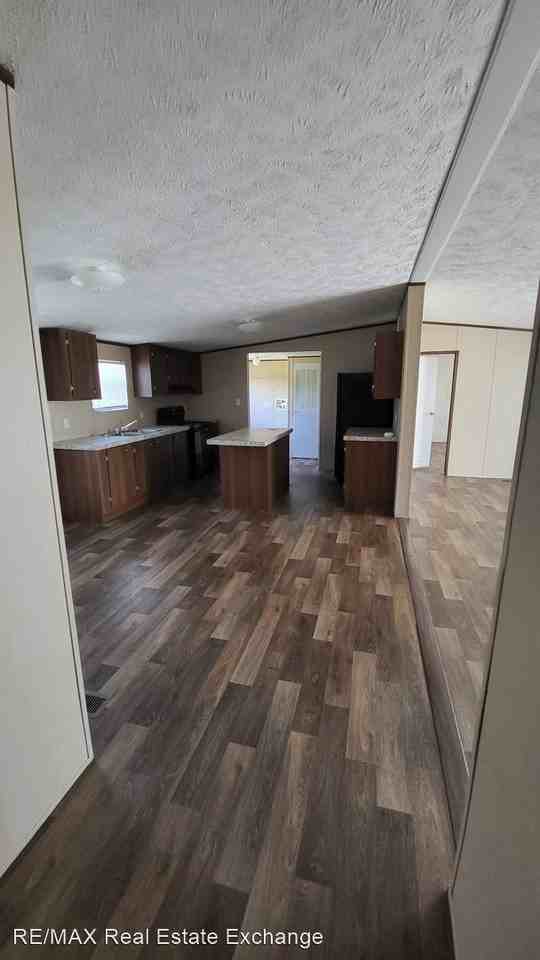 257 Burns Rd - Photo 3 of 11