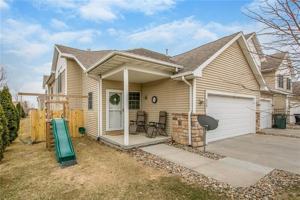 featured image of 523 E 4th St