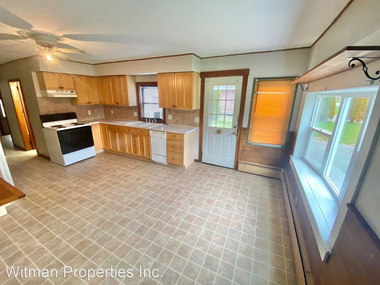 80 Greenwich Rd - Photo 3 of 24