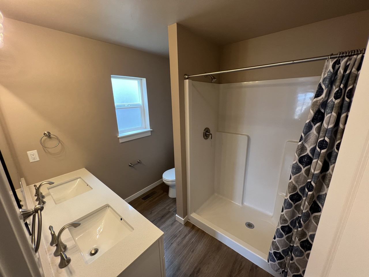 821 Foxglove Dr - Photo 5 of 10