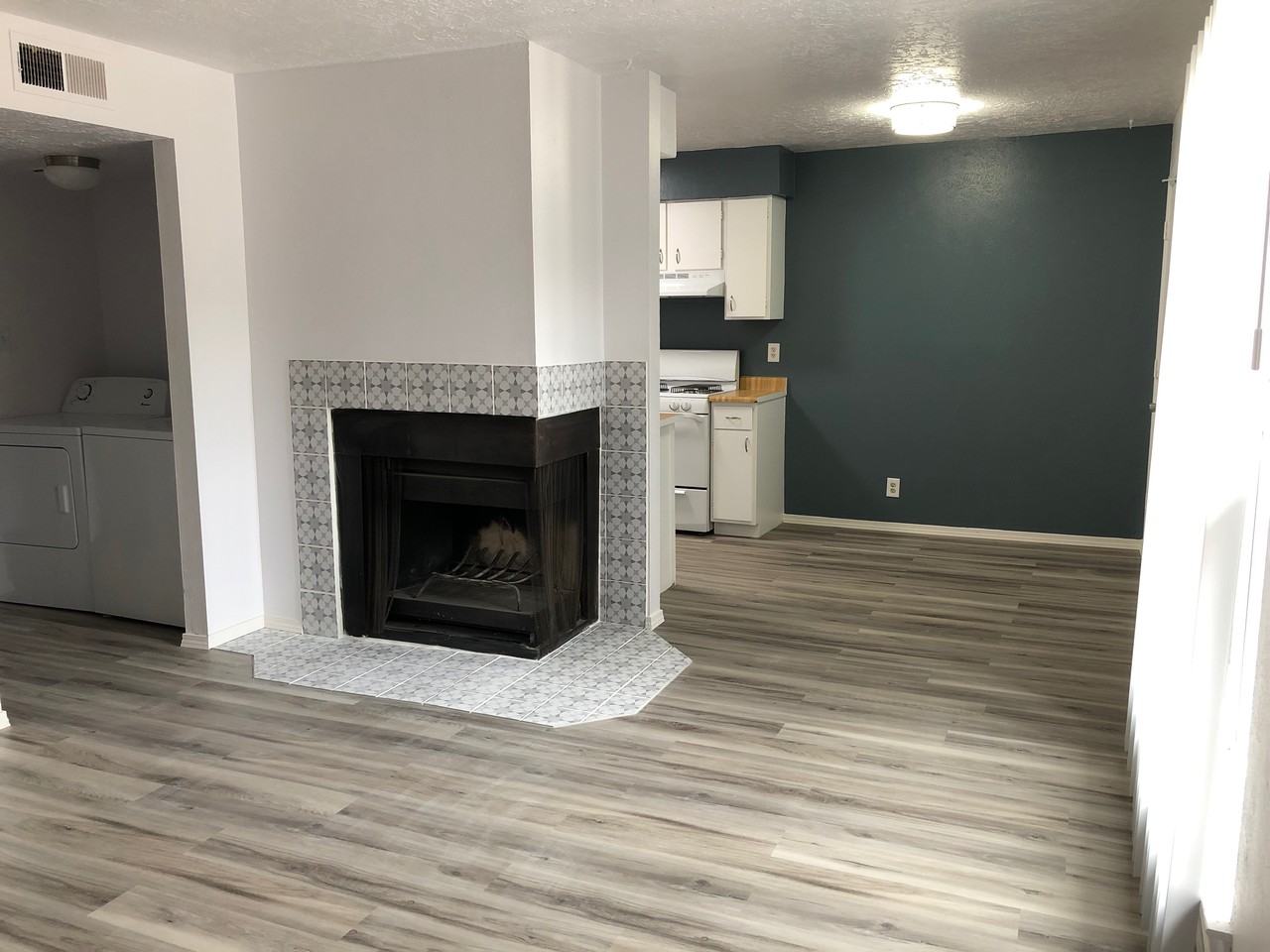 1318 San Pedro Dr Se - Photo 4 of 29