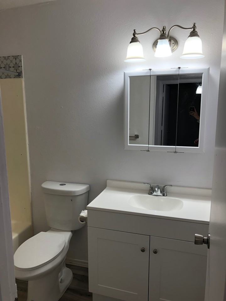 1318 San Pedro Dr Se - Photo 5 of 29