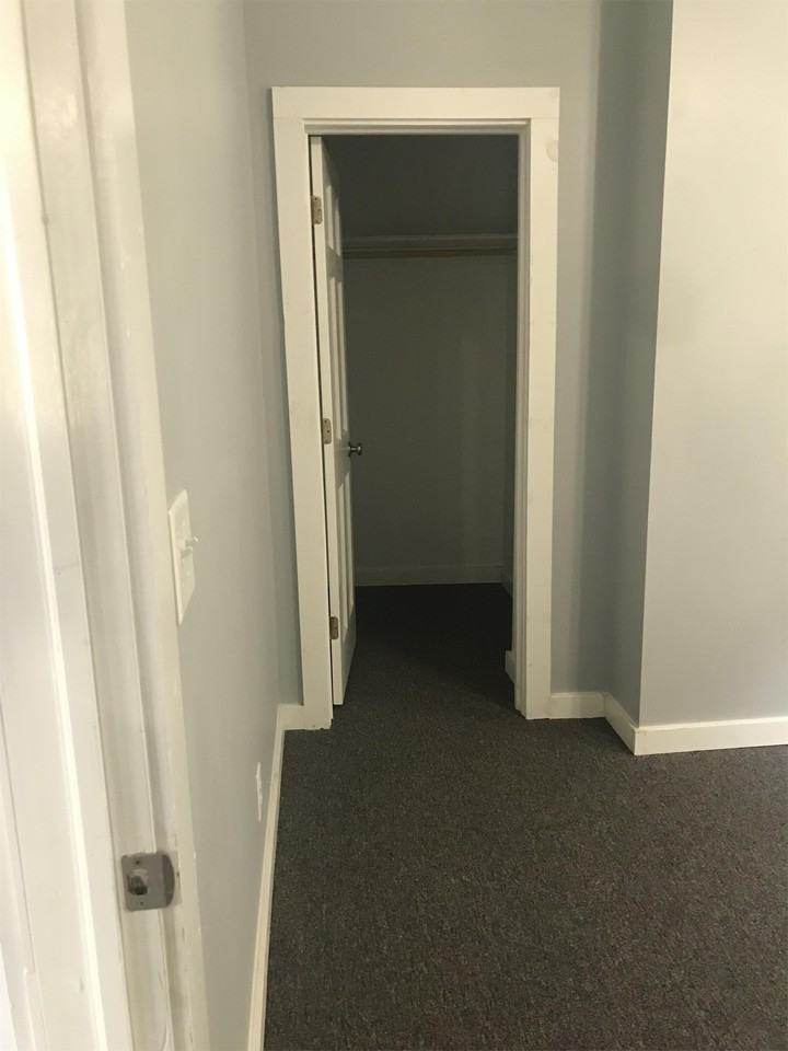 1122 S 9th St #1 - Photo 6 of 27