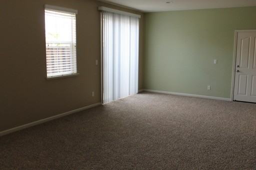 10956 Honeysuckle Way - Photo 3 of 15