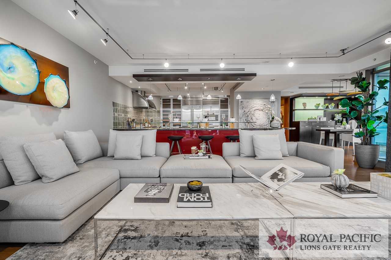 1680 Bayshore Drive #PH2 - Photo 7 of 25