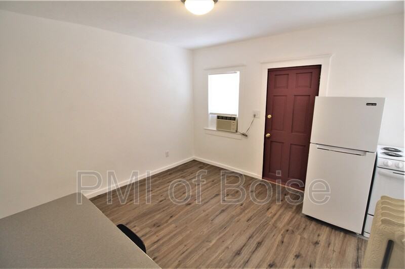 317 E Bannock St #3 - Photo 7 of 10