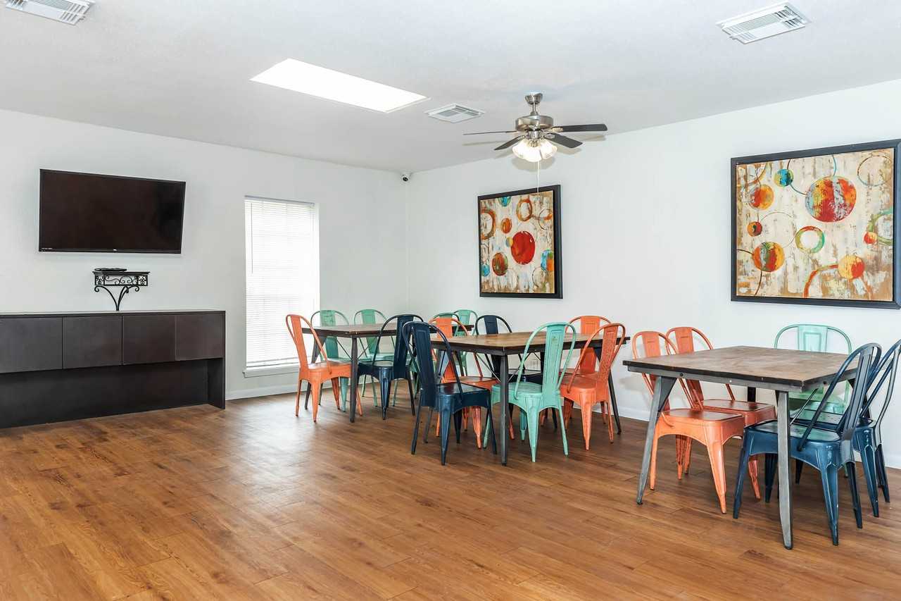 The Berkshire - Photo 3 of 29