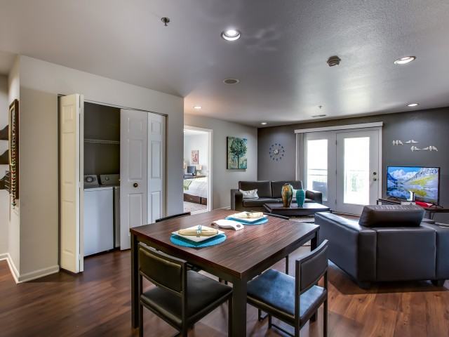 The Landings at Chandler Crossings - Photo 3 of 50