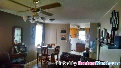 1015 Washington Memorial Dr - Photo 2 of 7