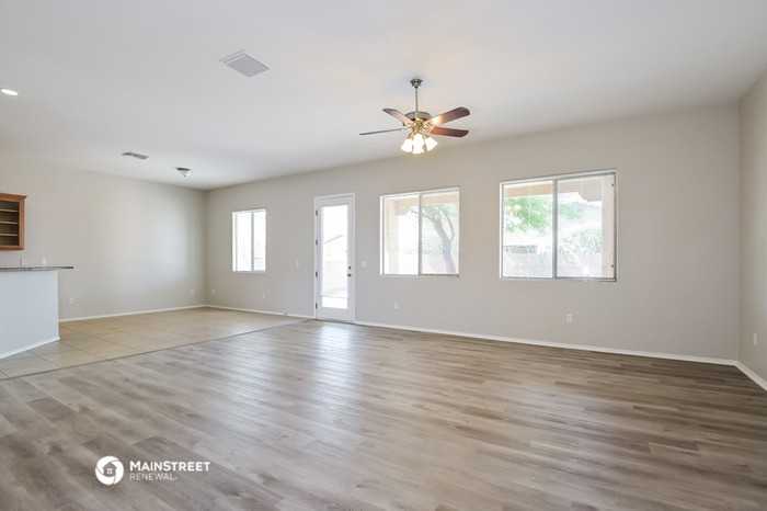 4229 E Stony Meadow Dr - Photo 3 of 16